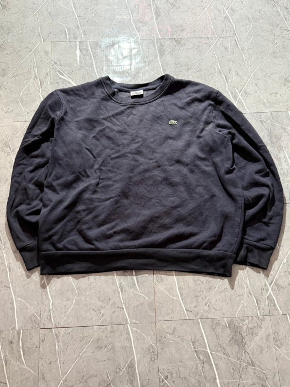 Dark blue minimalist crewneck hoodie, size M